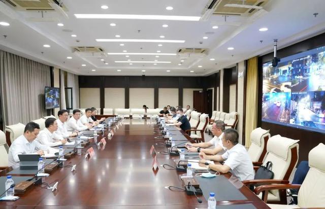 防汛常規(guī)物資|消防滅火裝備|消防救援裝備|水域救援救生|應(yīng)急照明設(shè)備|防汛與應(yīng)急包|水泵發(fā)電機類|救生救援儀器